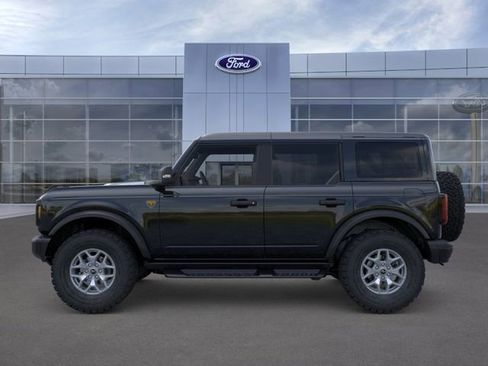 New 2025 Ford Bronco Badlands w/ Black Appearance Package AWD/4WD image 3