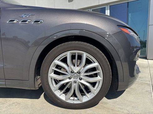 Certified 2022 Maserati Levante GT image 10