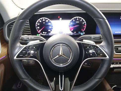Used 2024 Mercedes-Benz GLE 350 4MATIC w/ 3rd Row Seat Package image 45