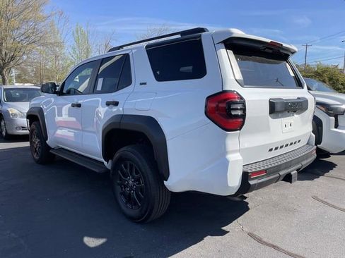 Used 2025 Toyota 4Runner SR5 image 3