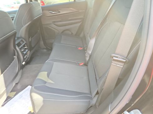 New 2026 Jeep Grand Cherokee Laredo X image 7