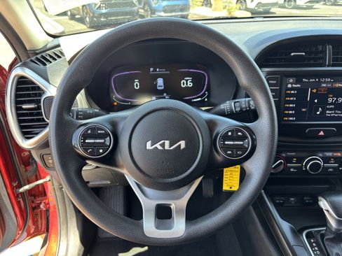 Certified 2023 Kia Soul LX w/ Option Group 015 FWD image 24