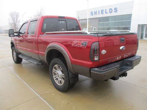 Used 2016 Ford F350 King Ranch image 3