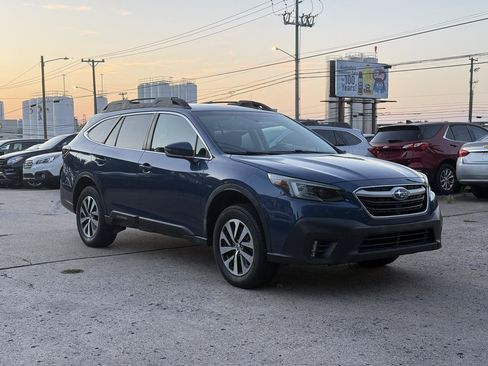 Used 2020 Subaru Outback Premium AWD/4WD image 4