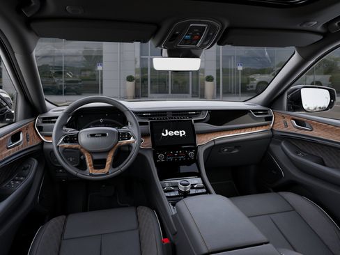 New 2025 Jeep Grand Cherokee Summit image 32