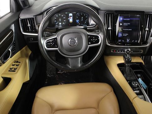 Used 2018 Volvo S90 T5 Momentum w/ Convenience Package image 6