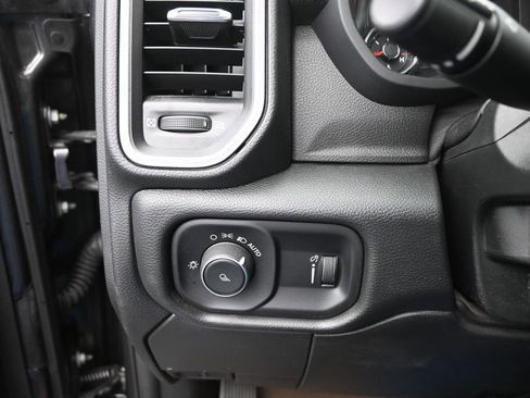 Used 2021 RAM 2500 Tradesman image 29