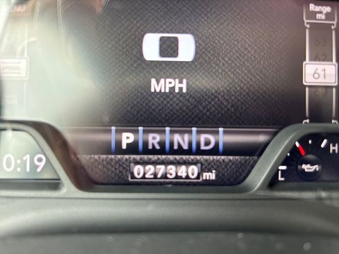 Used 2022 RAM 1500 Laramie AWD/4WD image 19