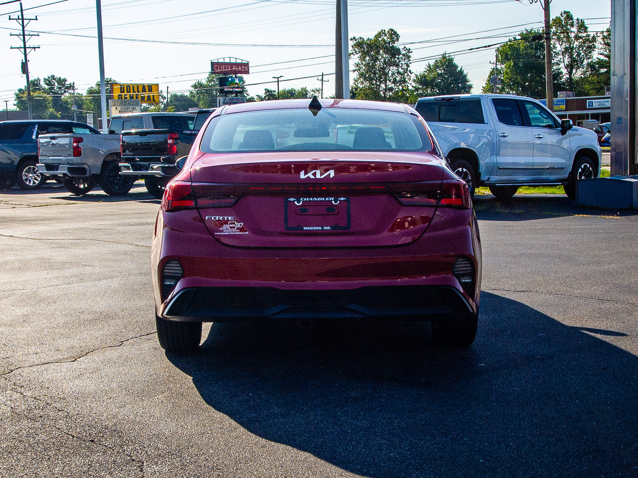 Used 2024 Kia Forte LXS w/ LXS Technology Package FWD image 6