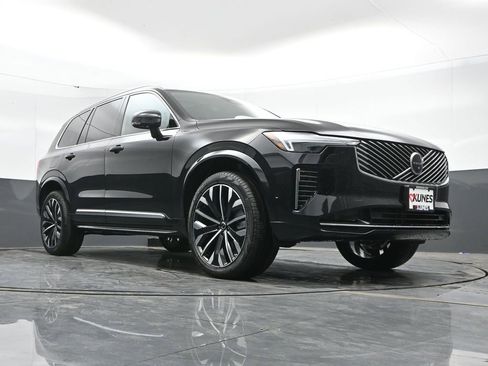 New 2026 Volvo XC90 B6 Plus w/ Protection Package Premier AWD/4WD image 43