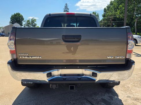Used 2013 Toyota Tacoma 4x4 Double Cab w/ SR5 Pkg image 17