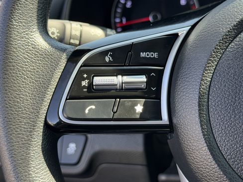 Certified 2024 Kia Forte LXS FWD image 18