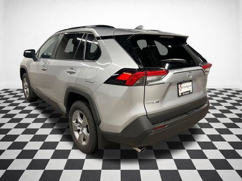 Used 2025 Toyota RAV4 XLE AWD/4WD image 6