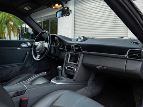 Used 2006 Porsche 911 Carrera 4S image 10