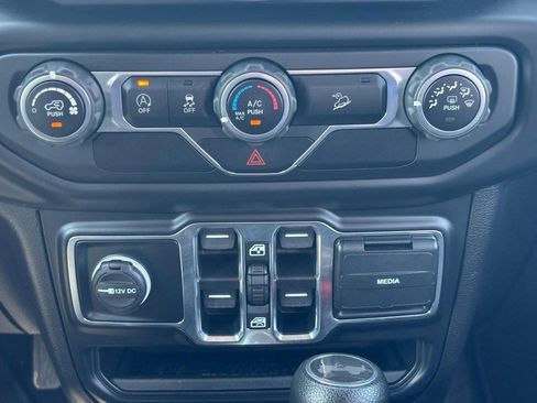 Used 2020 Jeep Wrangler Unlimited Sport image 15