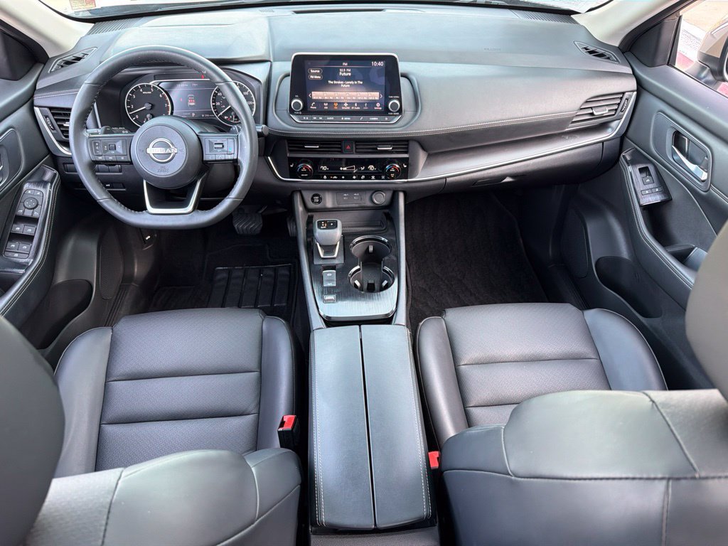 Used 2024 Nissan Rogue SV w/ SV Premium Package FWD image 18