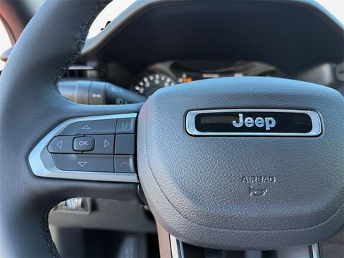 New 2026 Jeep Compass Limited image 25