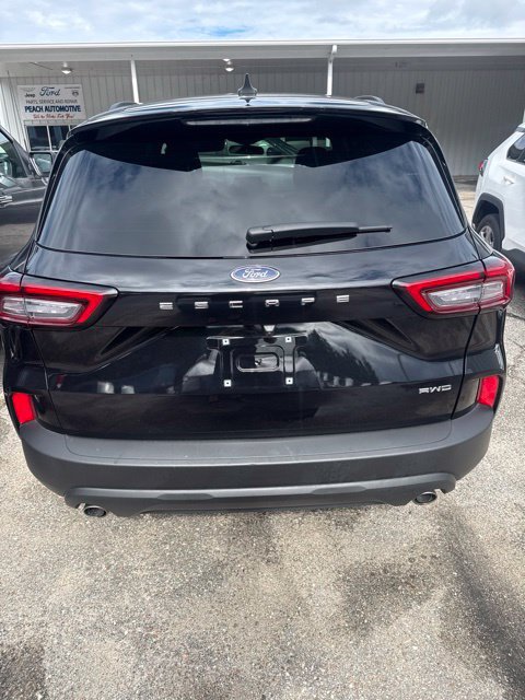 Used 2025 Ford Escape ST-Line AWD/4WD image 2