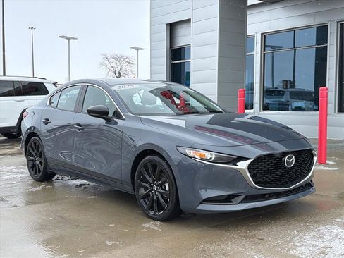 Used 2025 MAZDA MAZDA3 s image 2