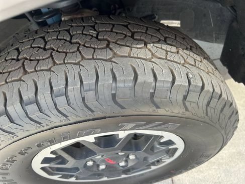 Certified 2025 Toyota Tacoma TRD Off-Road w/ TRD Off Road Premium Package AWD/4WD image 22