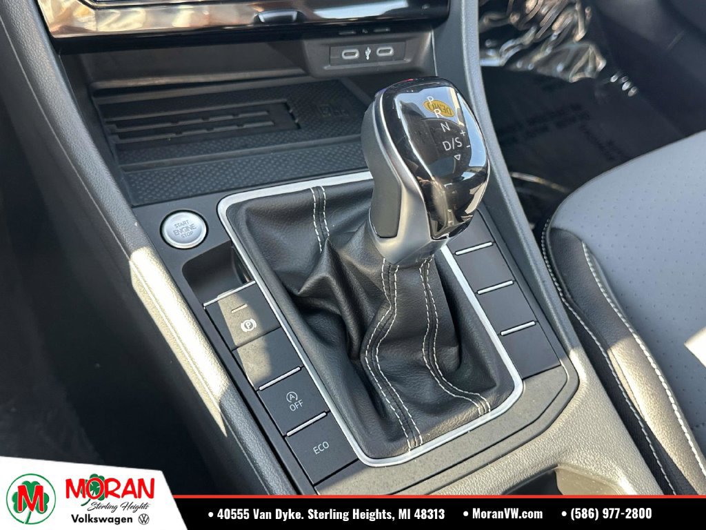 Used 2026 Volkswagen Jetta SE FWD image 29