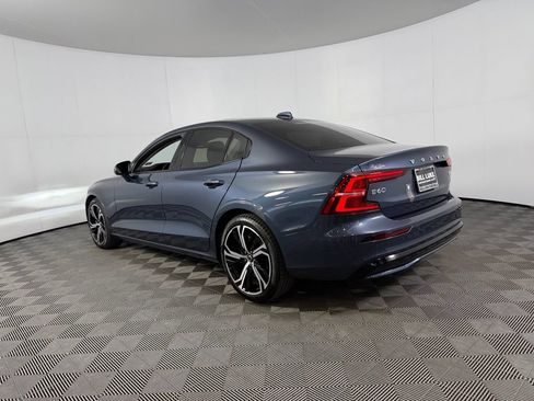 Used 2025 Volvo S60 B5 Core AWD/4WD image 9