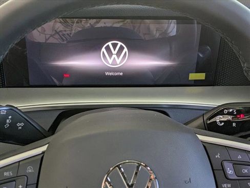 New 2026 Volkswagen Tiguan SE R-Line FWD image 11