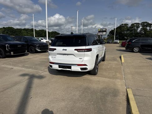 Used 2022 Jeep Grand Cherokee L Summit AWD/4WD image 17