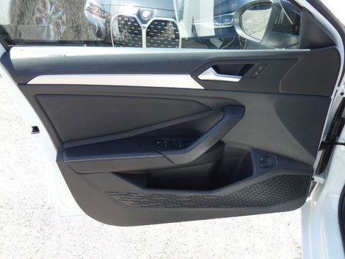 Used 2024 Volkswagen Jetta Sport FWD image 13