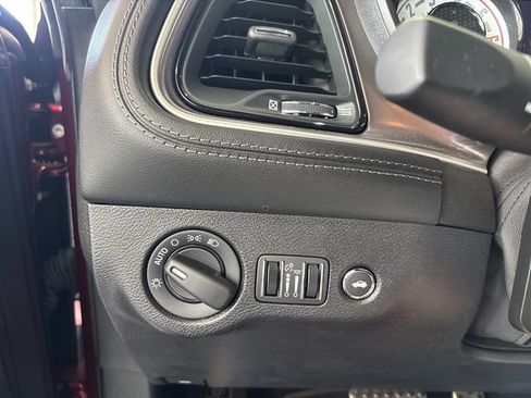 Used 2022 Dodge Challenger R/T Scat Pack RWD image 18