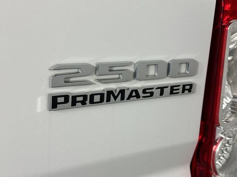 Used 2025 RAM ProMaster 2500 w/ U-Haul Equipment Group FWD image 25