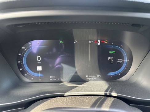 Used 2023 Volvo C40 P8 Recharge Ultimate image 24