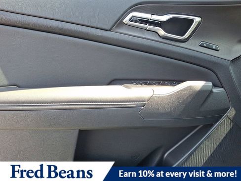 New 2026 Kia Sportage SX image 8