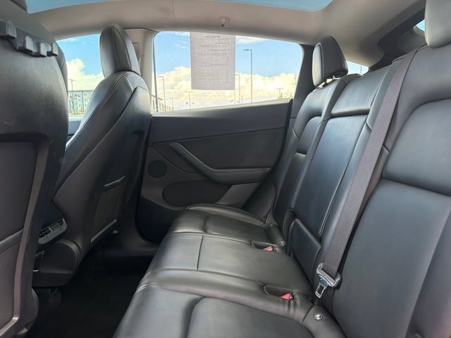 Used 2021 Tesla Model Y Long Range AWD/4WD image 19