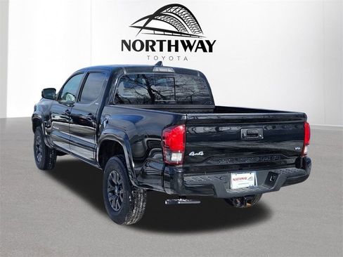 Used 2023 Toyota Tacoma 4x4 Double Cab image 4