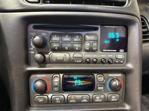Used 2004 Chevrolet Corvette Convertible w/ Preferred Equipment Group RWD image 74