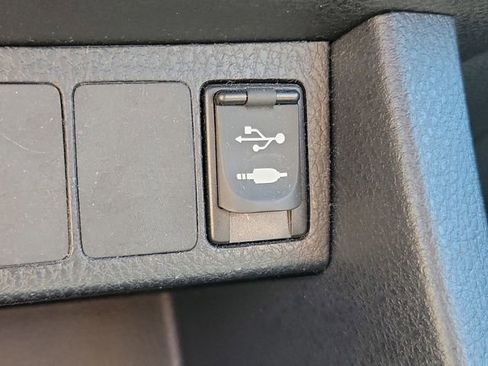 Used 2015 Toyota Corolla S FWD image 26