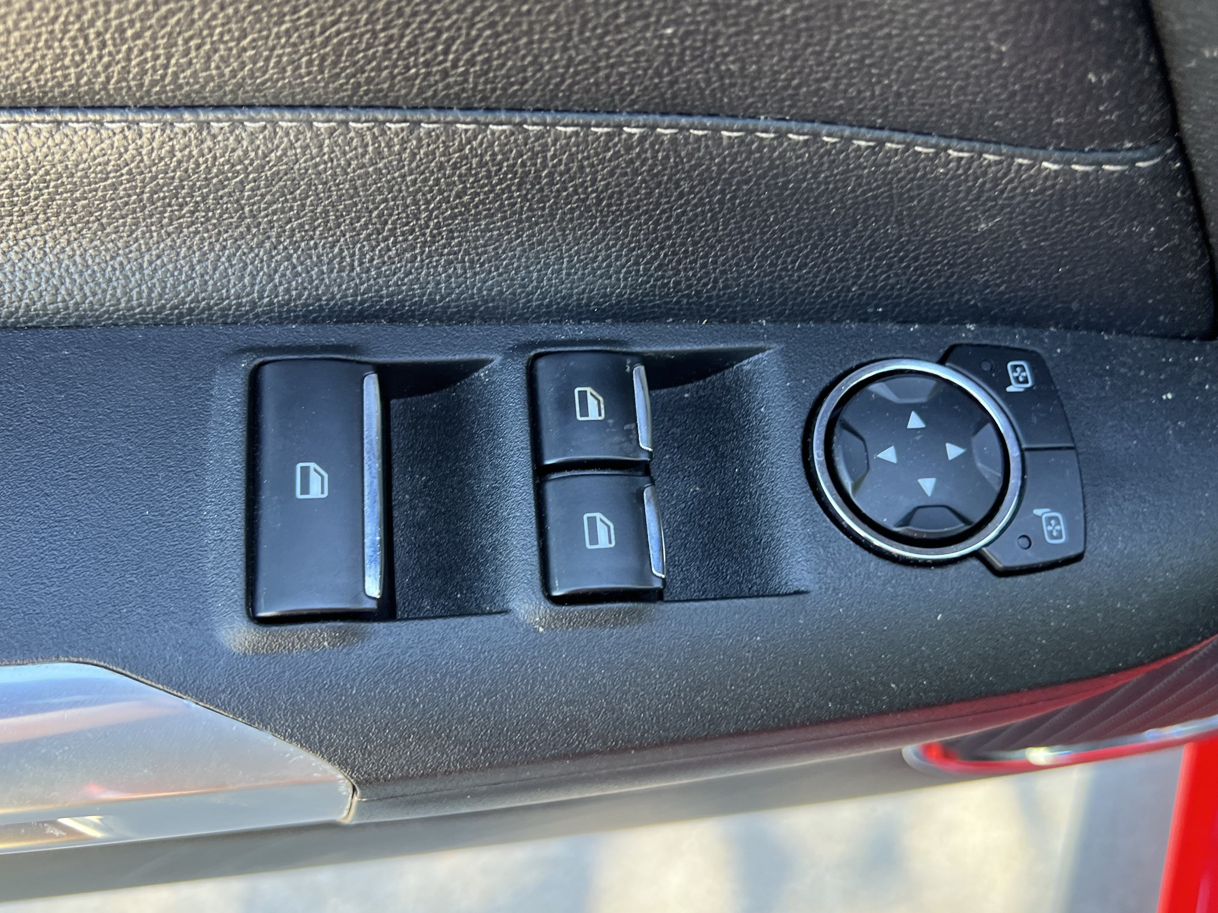 Used 2017 Ford Mustang Premium RWD image 15