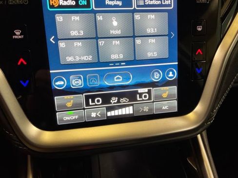 Used 2025 Subaru Outback Premium AWD/4WD image 33