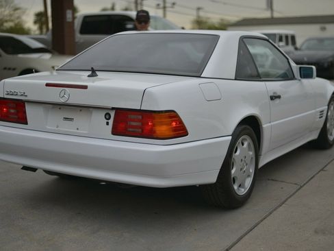 Used 1991 Mercedes-Benz 300 SL image 4