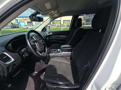 Used 2019 Dodge Durango SXT AWD/4WD image 3