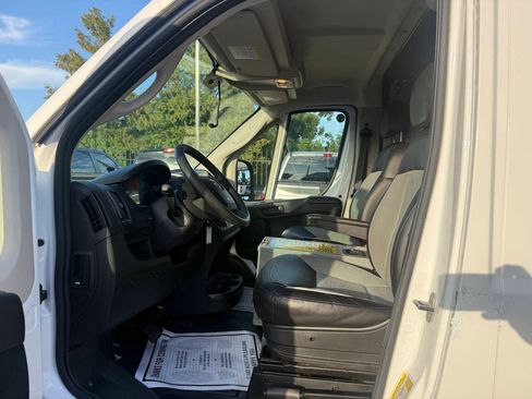 Used 2018 RAM ProMaster 3500 w/ Interior Convenience Group FWD image 7