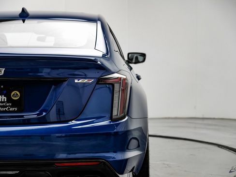 Used 2022 Cadillac CT5 V Blackwing image 12