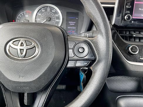 Used 2021 Toyota Corolla LE w/ Carpet Mat Package (TMS) FWD image 11