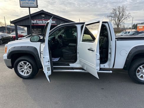 Used 2011 GMC Sierra 1500 SLT image 11