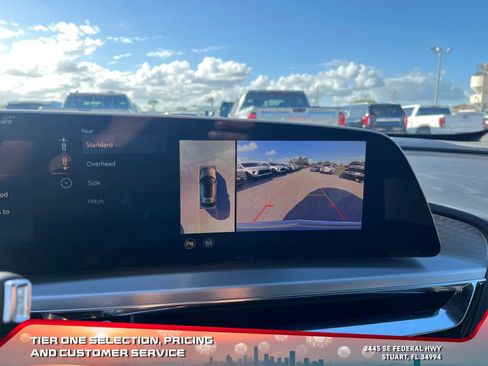 Used 2024 Cadillac Lyriq Luxury w/ LPO, Floor Liner Package image 31