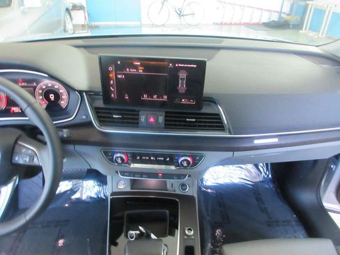Used 2024 Audi Q5 2.0T Premium Plus w/ Premium Plus Package AWD/4WD image 52