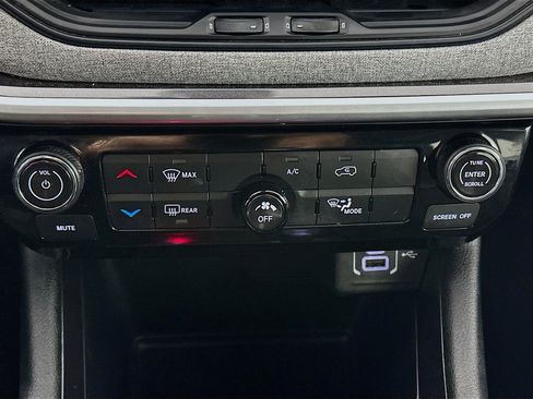 Used 2022 Jeep Compass Latitude image 22