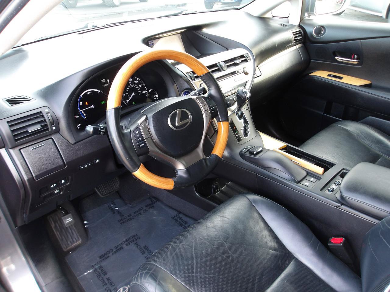 Used 2015 Lexus RX 450h AWD image 9