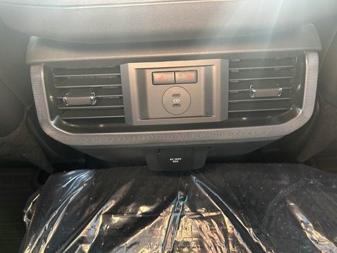 New 2025 Ford F150 Platinum w/ FX4 Off-Road Package image 33